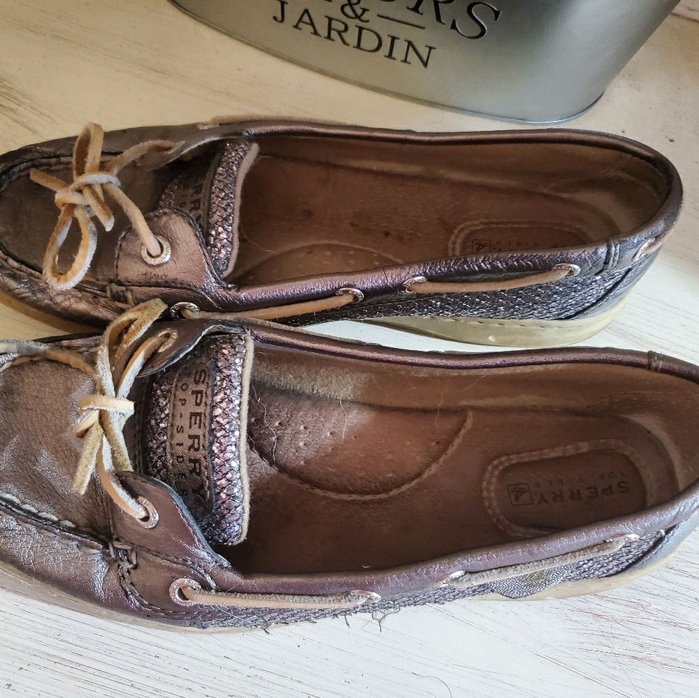 Sperry Boat Shoe sz 8 Silver Sequined